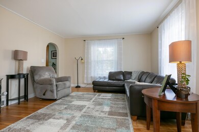 29 Moody St Lewiston ME 04240-large-006-