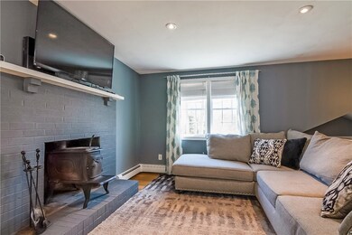 51 Greenwood Dr, Wakefield, RI 02879 - photo 5