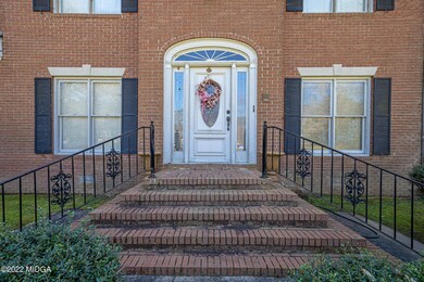 108 Montclair--7