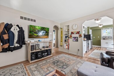 352 W Tacoma St, Clawson, MI 48017 - photo 6