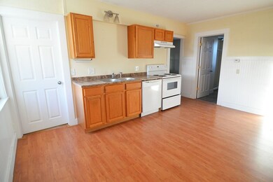 363 Montcalm St unit 2, Chicopee, MA 01020 - photo 2