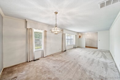 225 N Choctaw Ct, Claremore, OK 74017 - photo 6