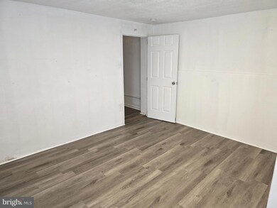 318 Cedar St, Reading, PA 19601 - photo 6