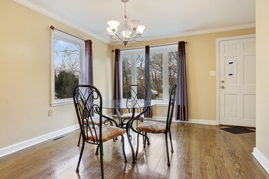 750 Suffolk Ave, Westchester, IL 60154 - photo 3