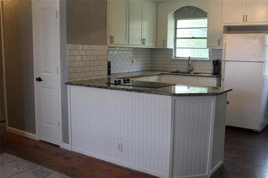 708 Carver St, Whitesboro, TX 76273 - photo 7