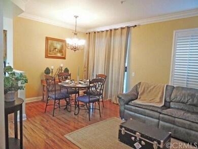 Living/Dining combination, perfect for entertainin