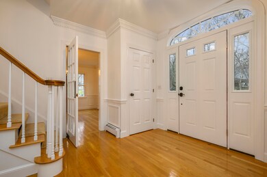 24 Parrish Way - Foyer