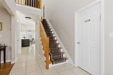 1762 Esposito Ct, East Meadow, NY 11554 - photo 2