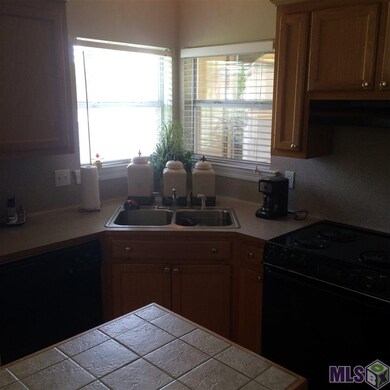 6409 Windwood Dr, Zachary, LA 70791 - photo 5