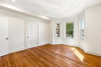 348 Centre St unit 3, Jamaica Plain, MA 02130 - photo 3