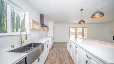 15025 La Brisa Rd, Victorville, CA 92392 - photo 5