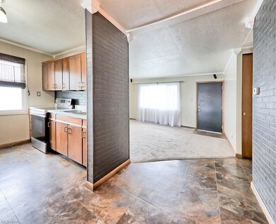 4120 Camden Ave, Lorain, OH 44055 - photo 3