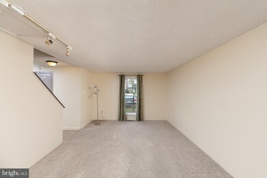 8510 Woodfall Rd, Nottingham, MD 21236 - photo 3