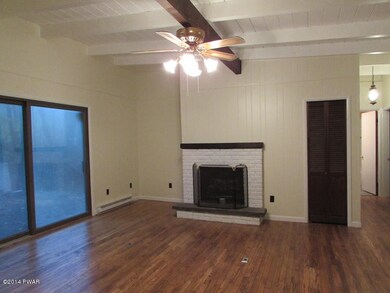 801 Whipple Tree Ct E, Hawley, PA 18428 - photo 6