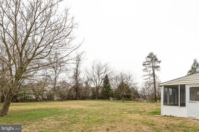 1296 E Evergreen Dr, Phoenixville, PA 19460 - photo 5