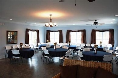 305 Plantation Dr, Jacksonville, NC 28546 - photo 5