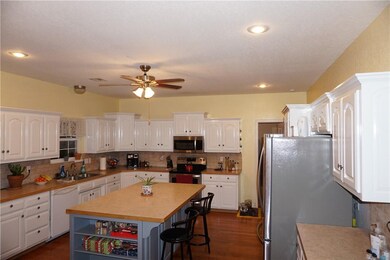6 Dalston Ln, Bella Vista, AR 72714 - photo 2