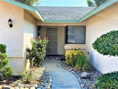 13947 Arrowhead Dr, Victorville, CA 92395 - photo 4