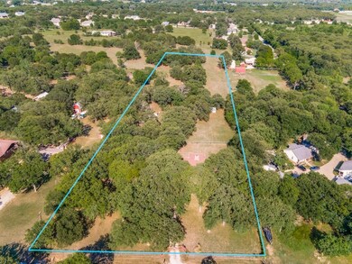 1030 Reese Ln, Azle, TX 76020 - photo 2