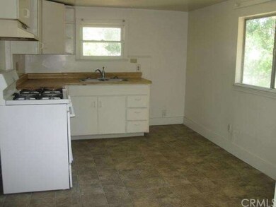 Kitchen-new linoleum