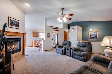 1733 N Mcrae Ct, Goddard, KS 67052 - photo 6