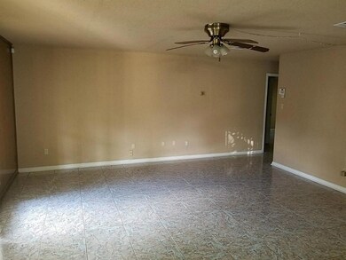 10930 Twig Dr, Houston, TX 77089 - photo 4