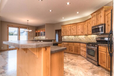 Yew Ln SW 3733 (11 of 38)