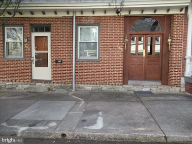152 W South St, Carlisle, PA 17013 - photo 2