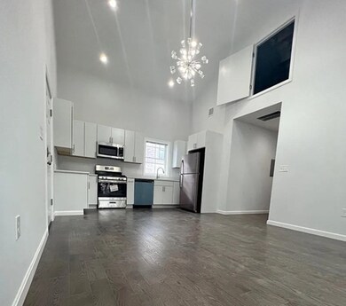 599 Broadway unit 3R, Everett, MA 02149 - photo 3