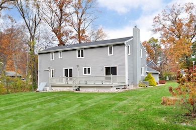 17 Box Turtle Ln, Windsor, CT 06095 - photo 2