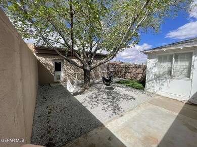 3225 Fort Blvd unit 1, El Paso, TX 79930 - photo 2