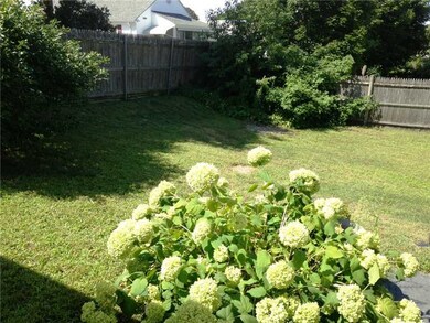 20 Erie St, Providence, RI 02908 - photo 4