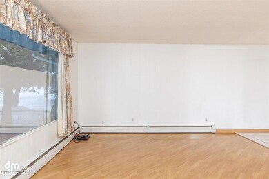 04-Living Room-from front door