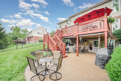 Rear Deck & Coverd Patio