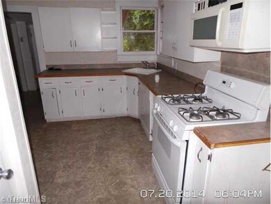 151 Park St, Statesville, NC 28677 - photo 3