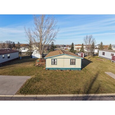 800 31st Ave SE unit Lot 712, Minot, ND 58701 - photo 2