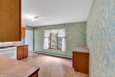 213 E Greystone Rd