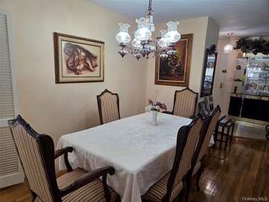 463 Summit Ave unit 2F, Cedarhurst, NY 11516 - photo 6