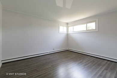 642 E Algonquin Rd, Des Plaines, IL 60016 - photo 5
