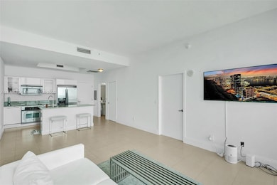 Marina Blue unit 5102, Miami, FL 33132 - photo 5