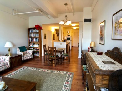 Island Terrace unit 327, Saco, ME 04072 - photo 5