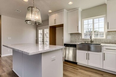 3535 E Piccadilly Rd, Phoenix, AZ 85018 - photo 2