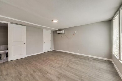 507 Enid St unit 3, Houston, TX 77009 - photo 7