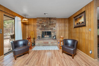 012_Living Room