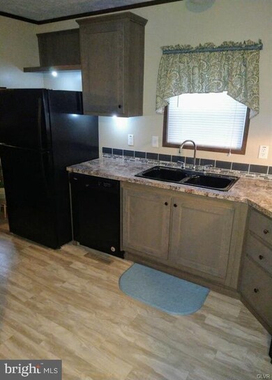 140 Concord Dr, Hereford, PA 18056 - photo 7