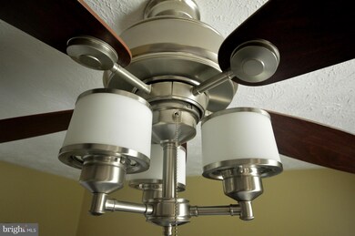 221 Breckenridge Ct, Strasburg, VA 22657 - photo 3