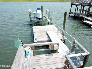 1725 Kings Landing Dock