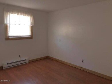 122 Penn Ct, Dingmans Ferry, PA 18328 - photo 6