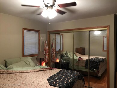 Master Bedroom b