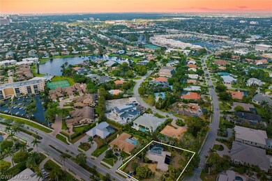 623 Park Shore Dr, Naples, FL 34103 - photo 4